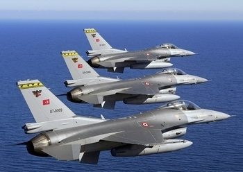 СМИ: Турция на своих авиабазах объявила повышенный уровень тревоги