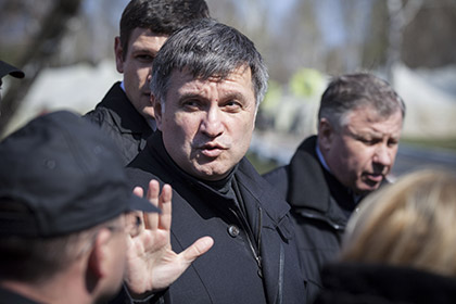Аваков заявил о подготовке Нацгвардии для возвращения Крыма