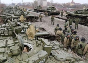 Беларусь стянула артиллерию на границу с Украиной