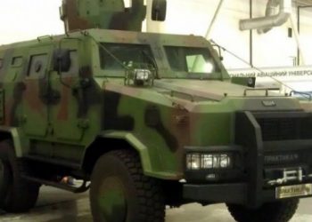 В зону АТО отправили новейшие броневики