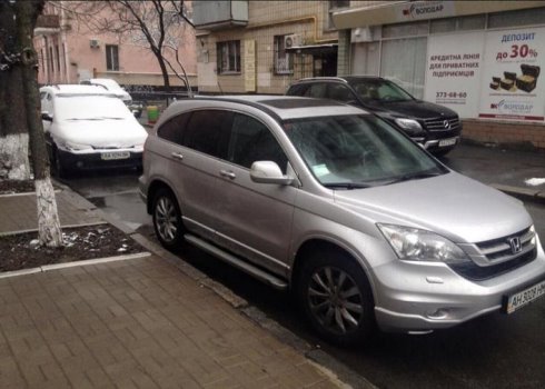 У капитана «Динамо» угнали авто
