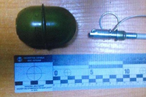 Оперативники задержали в киевском метро мужчину с гранатой