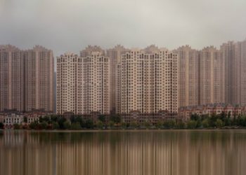 Фотограф показал, как выглядят новые города в Китае