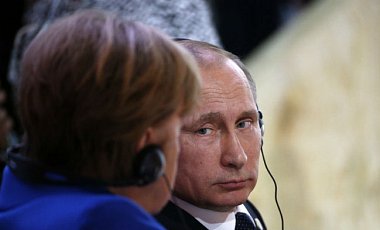 Меркель призывает Путина повлиять на террористов в зоне АТО