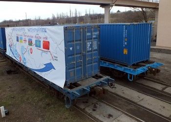 Поезд в обход РФ прибыл на китайскую границу