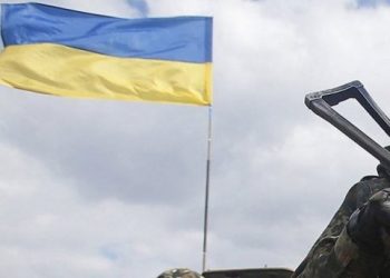 Геращенко: Более 100 украинцев остаются в плену боевиков
