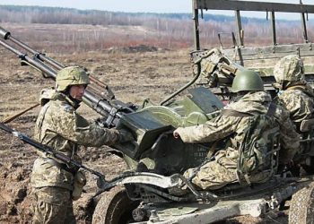 В Трехизбенке бойцы ВСУ обстреляли дом мирной жительницы