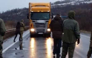 Кабинет министров разрешил транзит российских фур через Украину