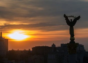 В Киеве произошли столкновения между радикалами и Нацгвардией