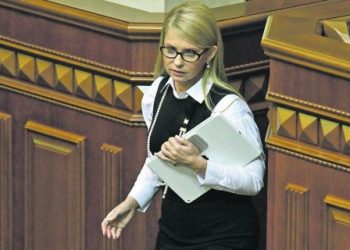 Тимошенко допускает отставку Яценюка
