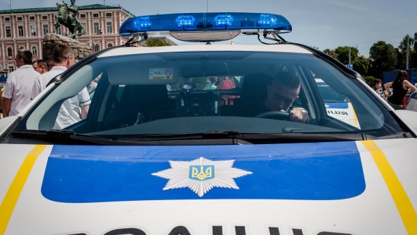В Ужгороде полицейский на служебной машине сбил пешехода