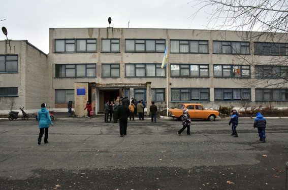 С начала боев в Донецкой области погибли 49 детей, - пресса