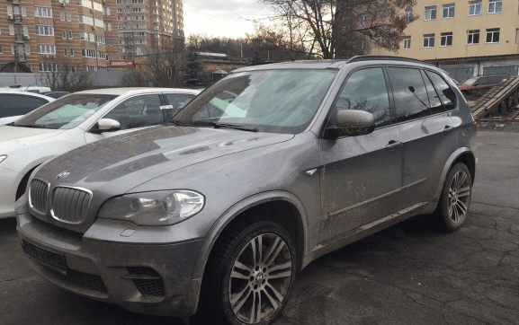 В Киеве задержали угонщиков элитных машин