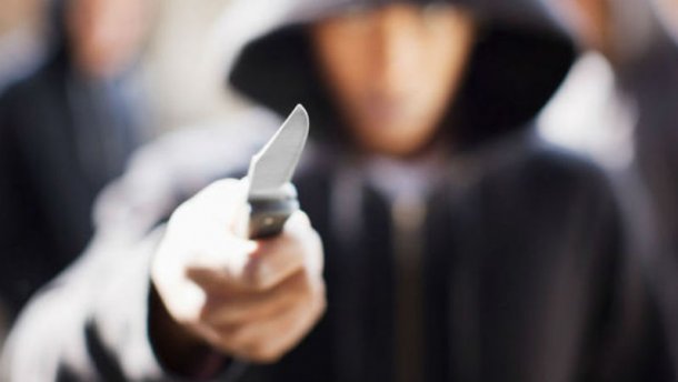 В аэропорту «Борисполь» иностранец порезал себя ножом