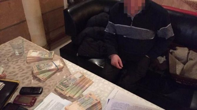 Стало известно имя судьи, открывшего огонь по детективам НАБУ