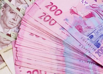 Украинцев хотят заставить декларировать доходы и расходы, -пресса