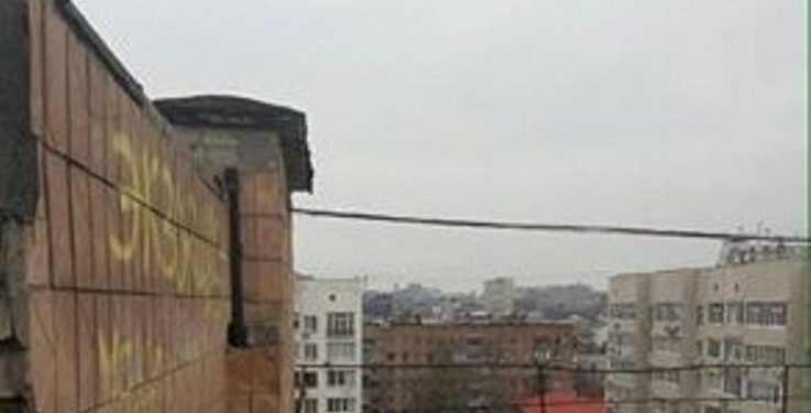 В Харькове оперативники спасли от самоубийства 15-летнюю девушку