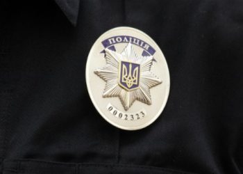 В Николаеве молодые люди жестоко избили полицейских