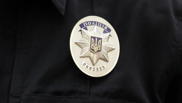 В Николаеве молодые люди жестоко избили полицейских