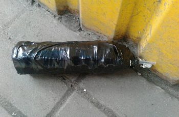 В Киеве на рынке неизвестный бросил в магазин взрывчатку