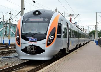 Из поезда «Киев-Днепропетровск» эвакуировали пассажиров