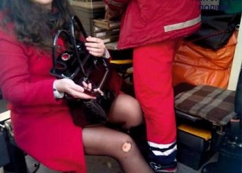 Во Львове на пешеходном переходе машина переехала женщине ногу