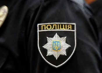 В Одессе оперативники задержала пьяного оперативника на служебной машине