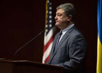 Порошенко в США попросил оружие