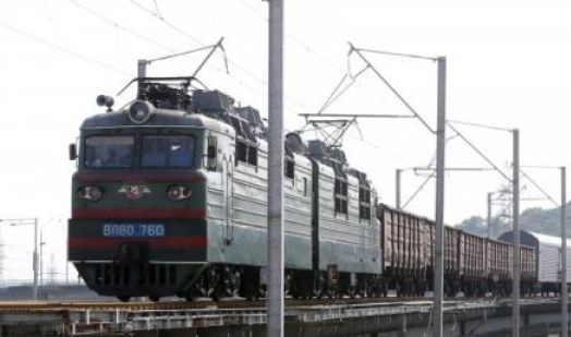 Между «ЛНР» и «ДНР» пустили пассажирский поезд