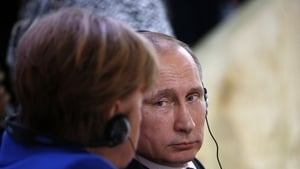 Путин лично пообещал Меркель освободить Надежду Савченко