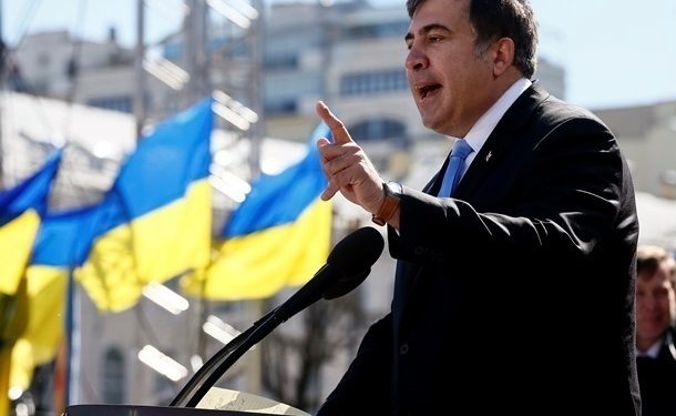 Коломойский предложил Саакашвили идти в баню