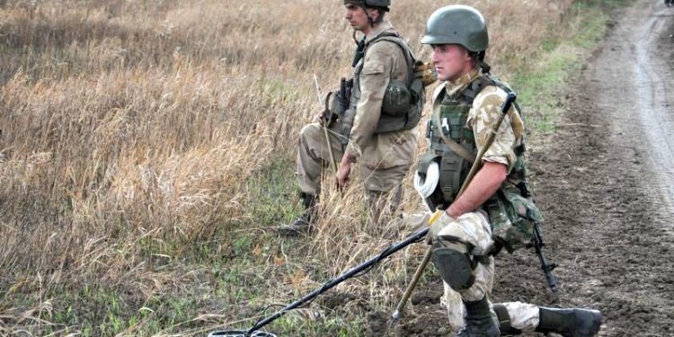 С начала АТО саперы обезвредили более 30 тыс. мин