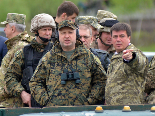 Турчинов анонсировал пробные запуски украинских ракет, - пресса
