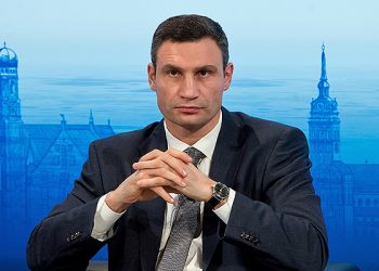 Журналисты выяснили, сколько заработал мэр Кличко в минувшем году