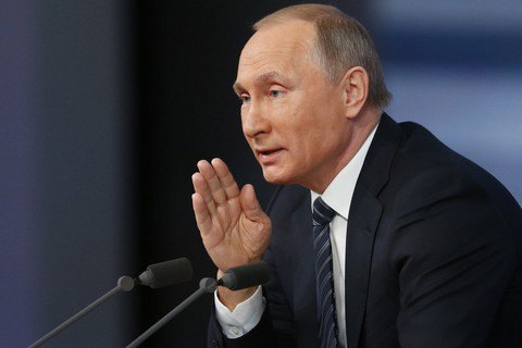 Путин считает "чушью" обвинения в коррупции своего друга Ролдугина