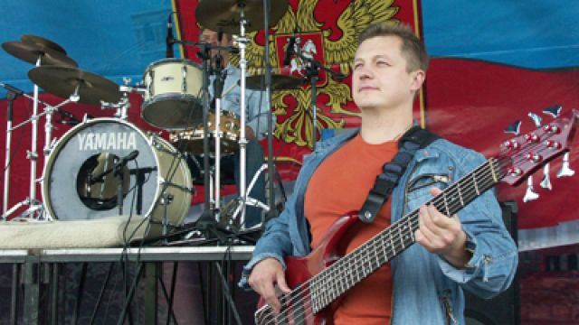 Российский писатель знает, за что убили бас-гитариста "Любэ" Павла Усанова