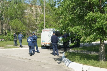 В Каховке нашли подозрительную сумку с проводами