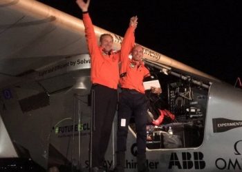 Самолет Solar Impulse совершил трехдневный перелет через океан, - видео