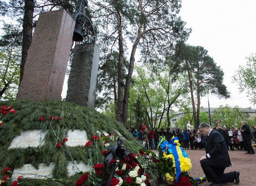 Российская агрессия угрожает атомной безопасности Украины, - Порошенко