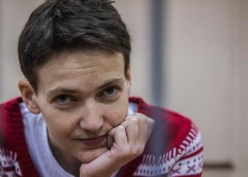 Адвокат Надежды Савченко везет её письмо президенту Украины