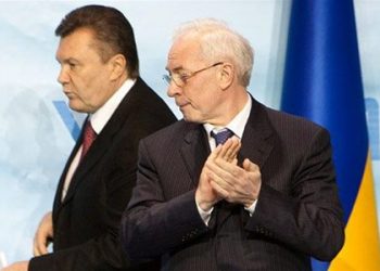 Янукович и Азаров уже, возможно, с российскими паспортами