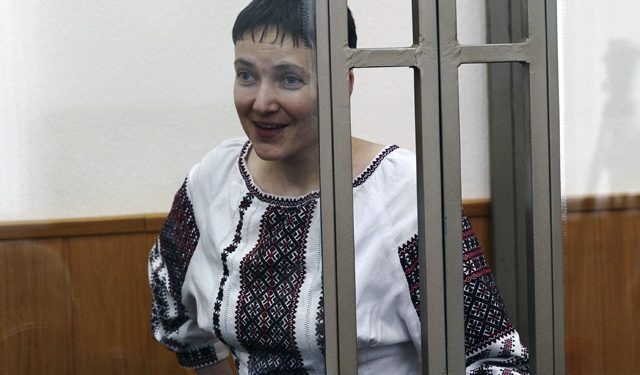 Савченко согласна заплатить штраф, но не признает себя виновной в документах на экстрадицию