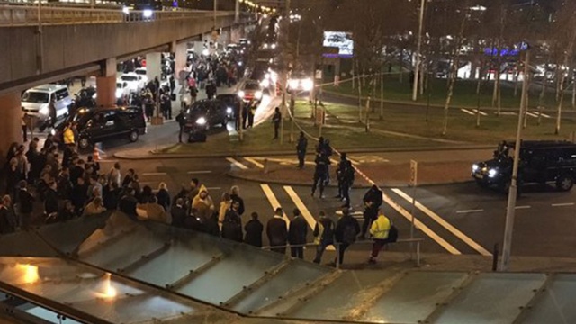 В сети появилось видео задержания подозреваемого в попытке теракта в Амстердаме