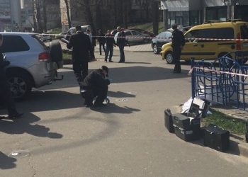 Возле одной из гостиниц Киева застрелили бизнесмена