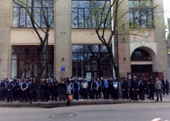В Харькове машина Добкина сбила активистов
