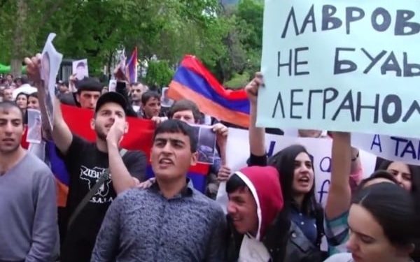 В Ереване протестовали против приезда Лаврова