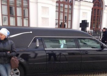 В Киеве похоронили убитого адвоката Грабовского