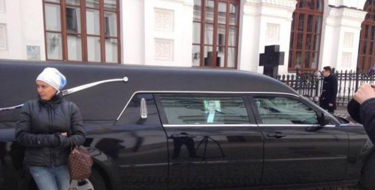 В Киеве похоронили убитого адвоката Грабовского