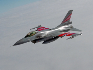 В Норвегии по ошибке F-16 обстрелял наблюдательную вышку с людьми