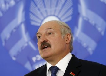 Лукашенко заявил, что не будет «мальчиком на побегушках» у Кремля